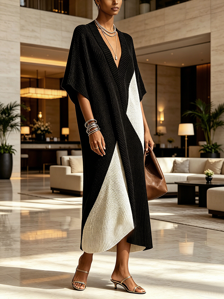 Véra | Dress in Ebony and Ivory