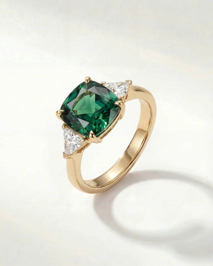 Berthe | Ring with a Green Stone
