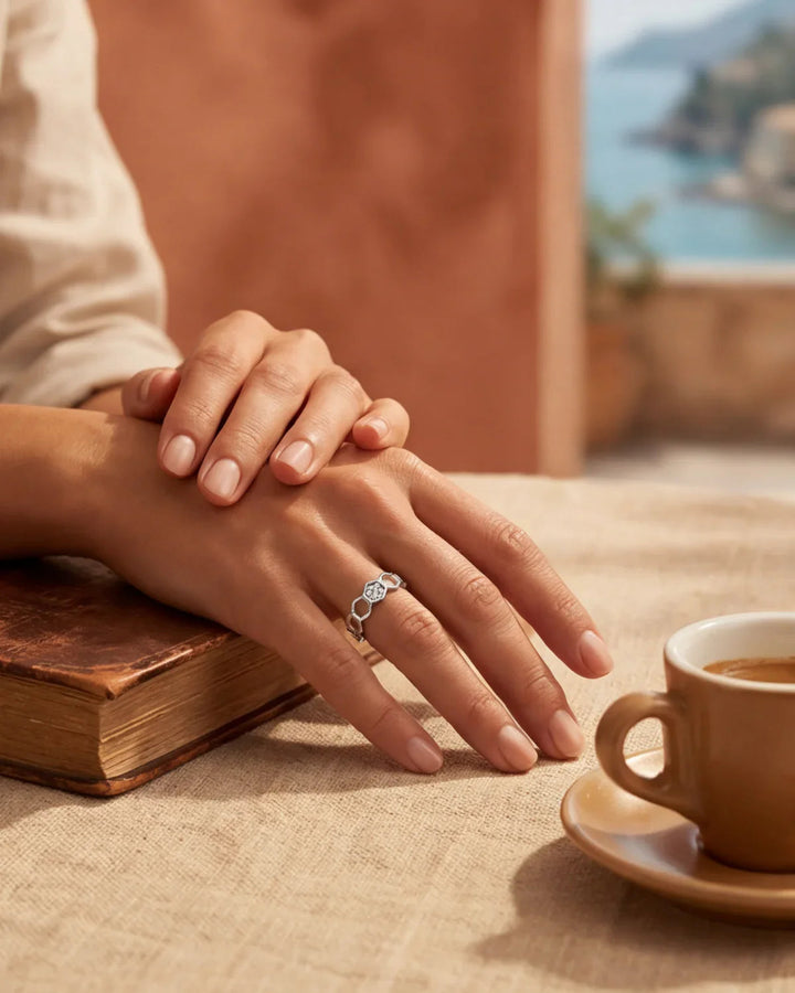 Dominique | Modern Ring