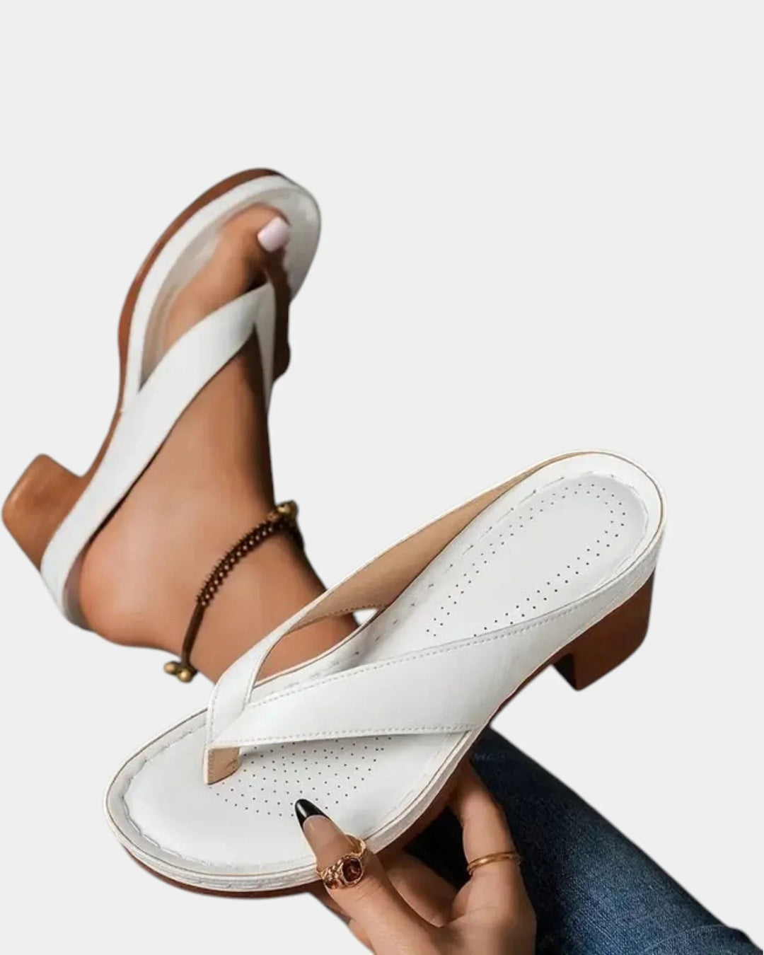 Aliénor | Comfortable Thick Heel Sandals