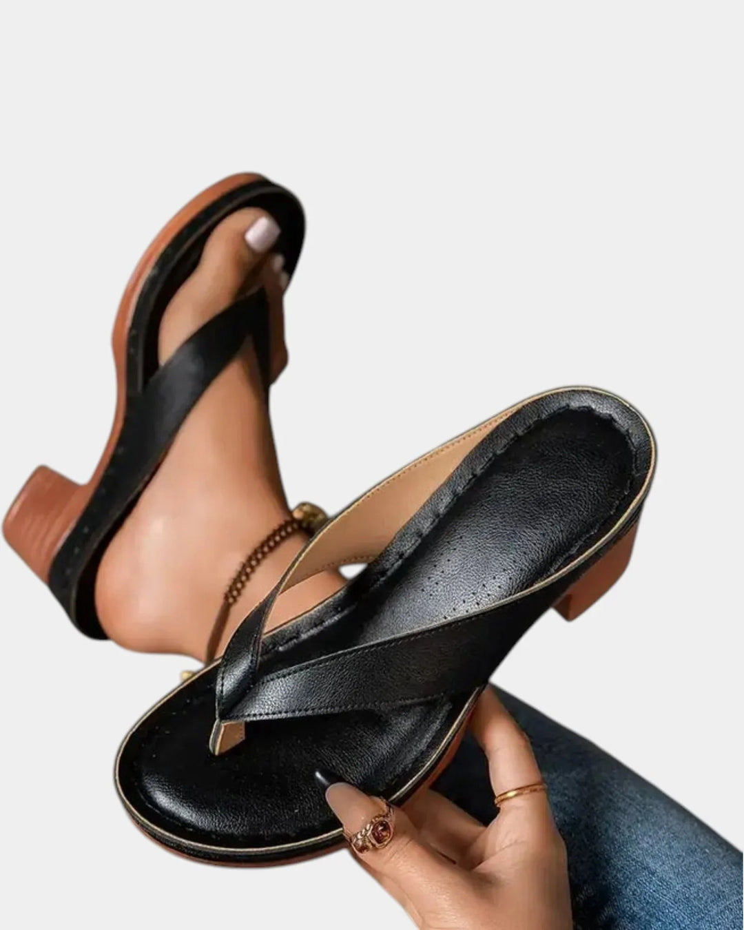 Aliénor | Comfortable Thick Heel Sandals