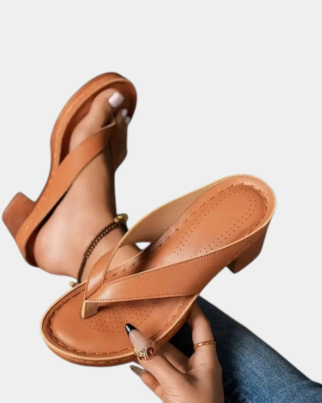 Aliénor | Comfortable Thick Heel Sandals