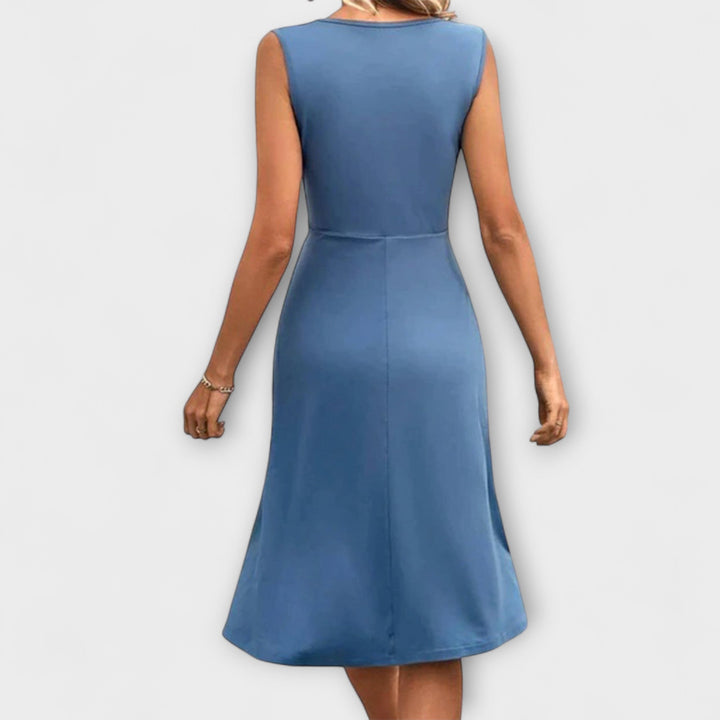 Lina - Summer Dress with Deep Décolletage