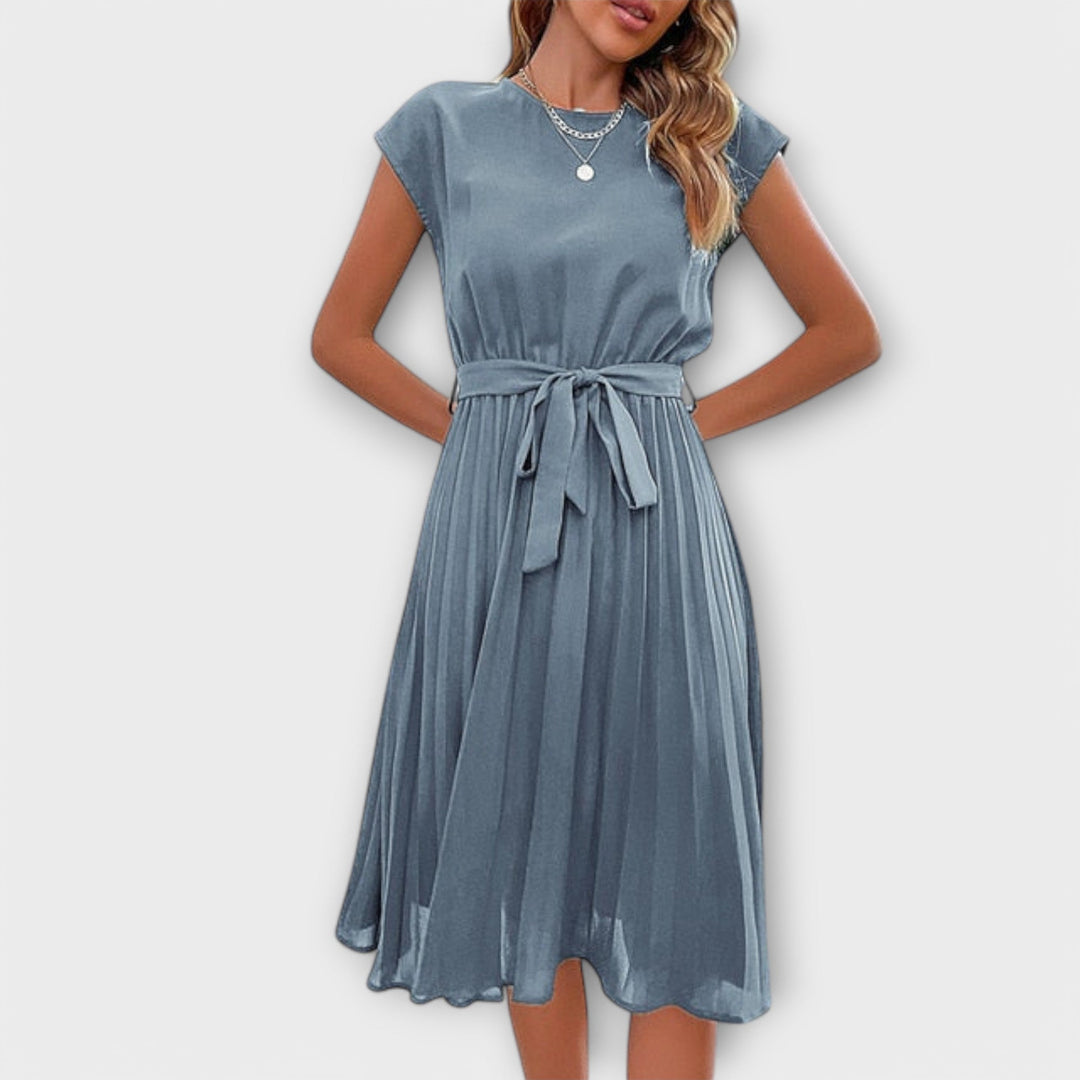 Claire - Short Sleeve Pleated Midi Dress for Everyday