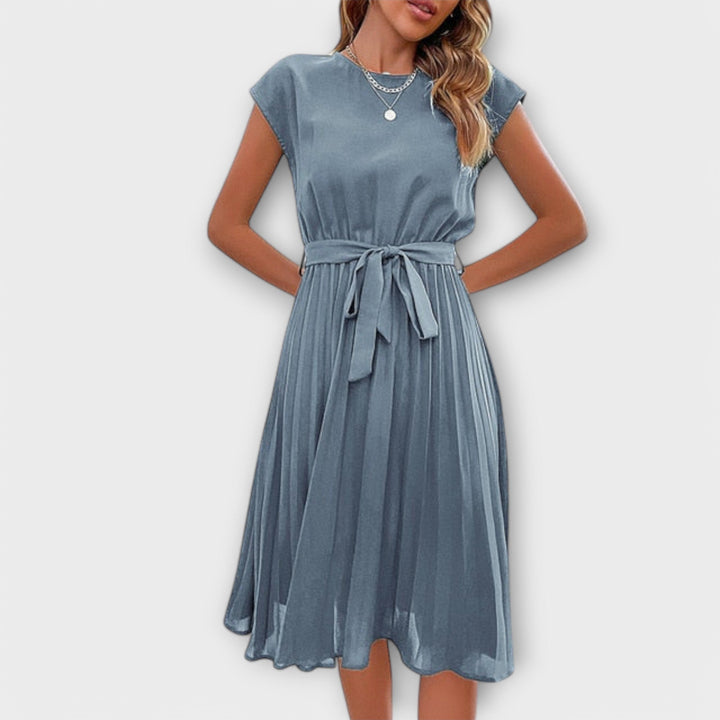 Claire - Short Sleeve Pleated Midi Dress for Everyday