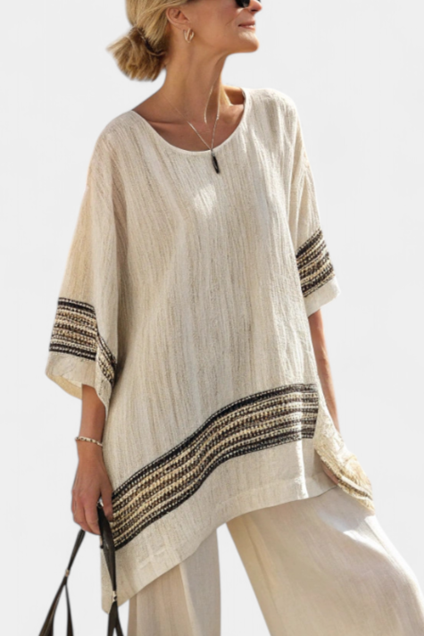 Kristýna – Stylish linen top with black stripes and airy pants