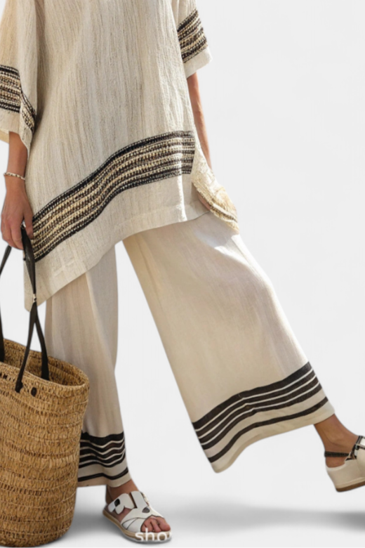 Kristýna – Stylish linen top with black stripes and airy pants