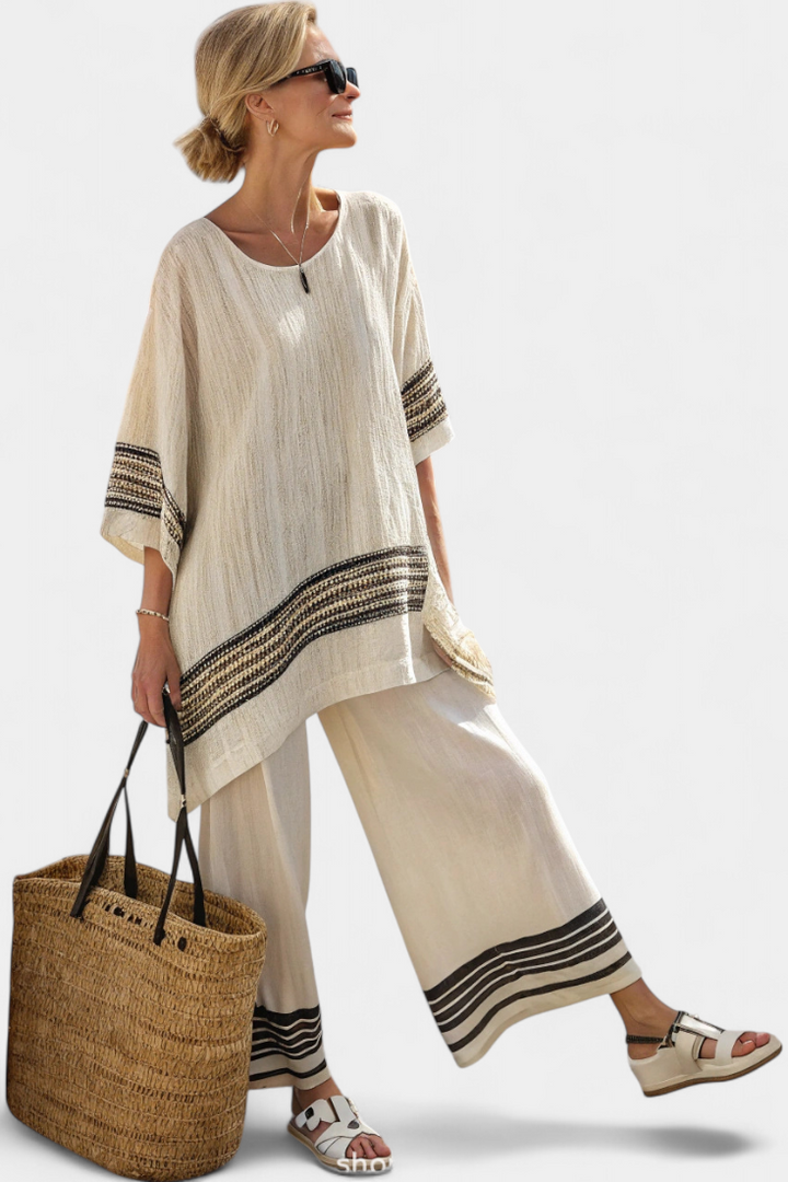 Kristýna – Stylish linen top with black stripes and airy pants