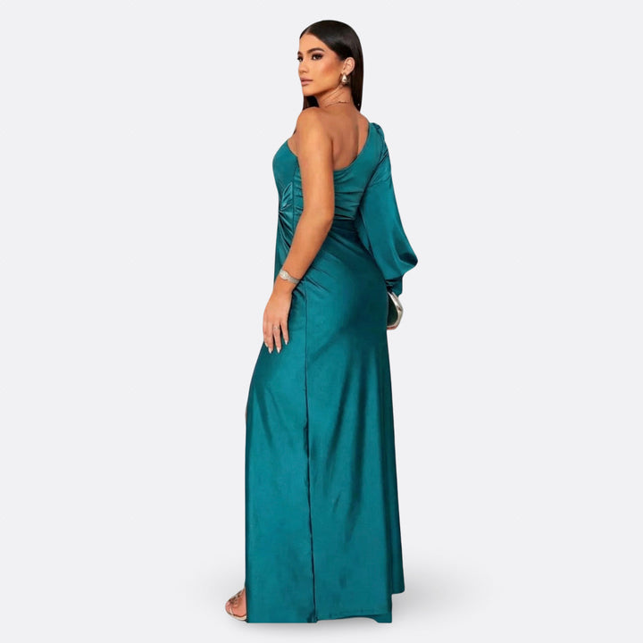 Kuutar – Elegant Maxi Dress