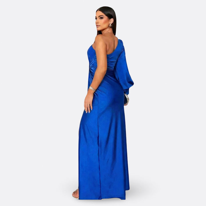 Kuutar – Elegant Maxi Dress