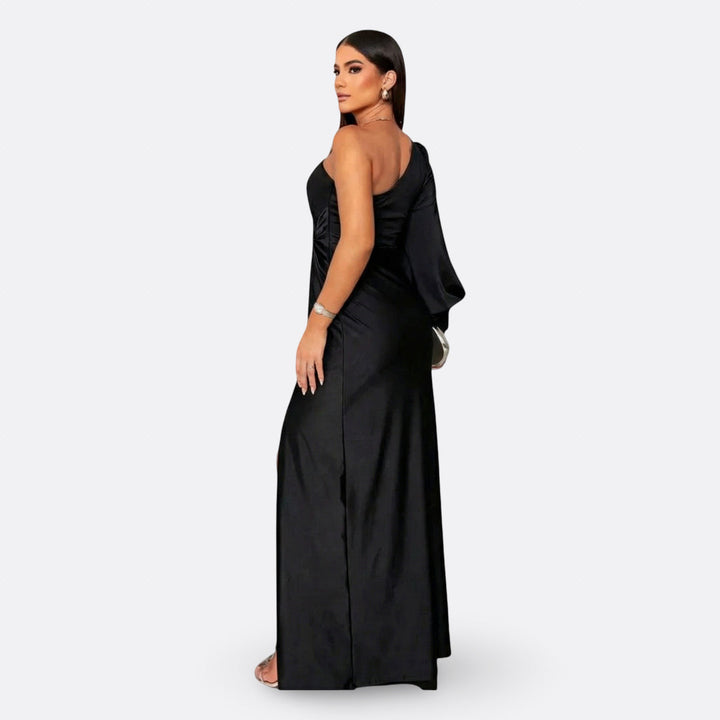 Kuutar – Elegant Maxi Dress