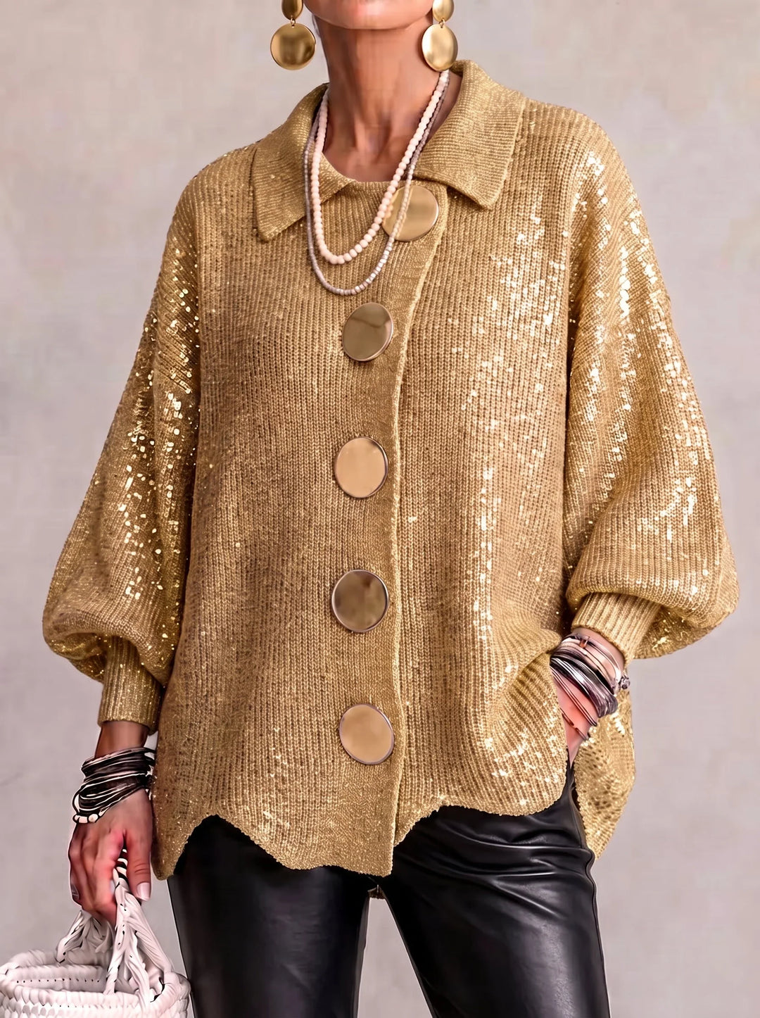 Isadora | Cardigan Oversize com Colarinho e Grandes Botões Metálicos